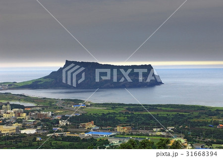 村 城山日出峰 世界文化遺産 31668394