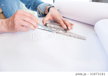 Employee drawing idea of project 31673181