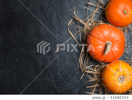Autumn Pumpkin Thanksgiving Background 31680254