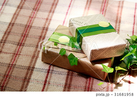 贈り物・リスペクト 31681958