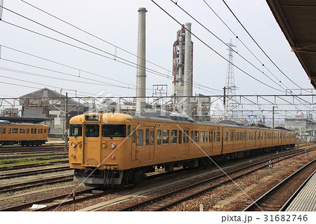 糸崎駅にて、山陽本線115系 31682746