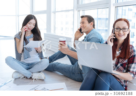 Positive nice people having phone conversations 31692188