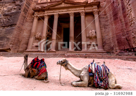 "The Treasury" in Petra; Jordan 31692988