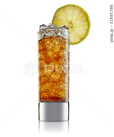 alcohol cocktail isolated on white background 31695786