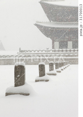 勤政殿 ソウル 雪景色 31700013