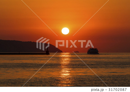博多湾の夕日 博多湾の夕日 31702087