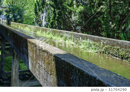 水の流れる千貫樋 31704290