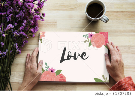 Love Fondness Flower Boarder Card Concept Love Fondness Flower Boarder Card Concept 31707203