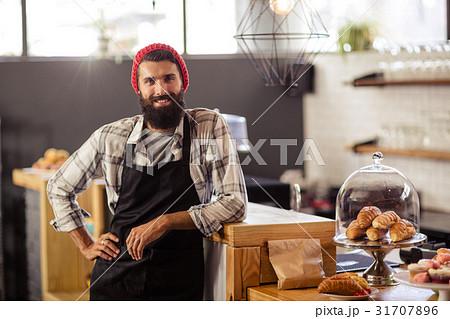 Portrait of a casual hipster Portrait of a casual hipster 31707896