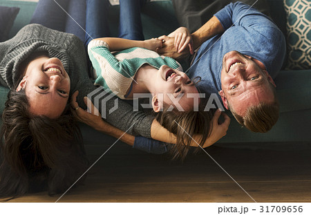Family Spend Time Happiness Holiday Togetherness Family Spend Time Happiness Holiday Togetherness 31709656