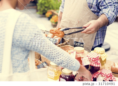People at healthy local food festive 31710491