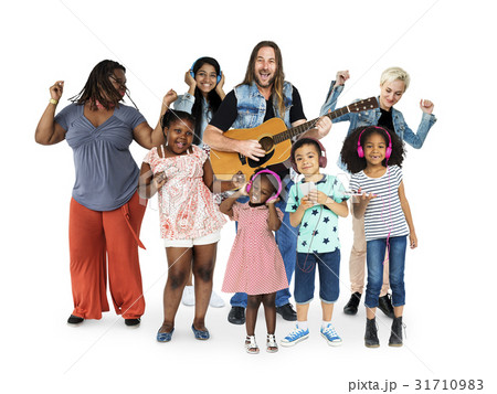 Diverse of People Enjoy Music Lifestyle Studio Isolated Diverse of People Enjoy Music Lifestyle Studio Isolated 31710983