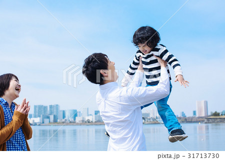 ファミリー　お出かけ 31713730