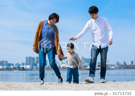 ファミリー　お出かけ 31713732