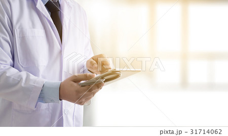 Doctor using digital tablet  Medical technology 31714062