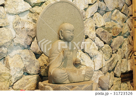 信州の文化財　名工　守屋貞治の石仏　推定：延命地蔵菩薩像（長野県木曽福島　木曽福島郷土館） 31723526