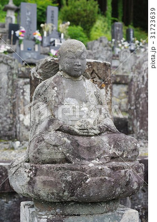 信州の文化財 名工 守屋貞治の石仏 延命地蔵尊 右俯瞰(長野県木曽町日義林昌寺) 信州の文化財 名工 守屋貞治の石仏 延命地蔵尊 右俯瞰(長野県木曽町日義林昌寺) 31723639