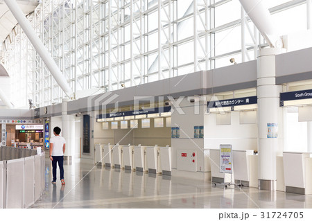 旅行イメージ 国際空港のロビー 撮影協力:福岡空港 旅行イメージ 国際空港のロビー 撮影協力:福岡空港 31724705
