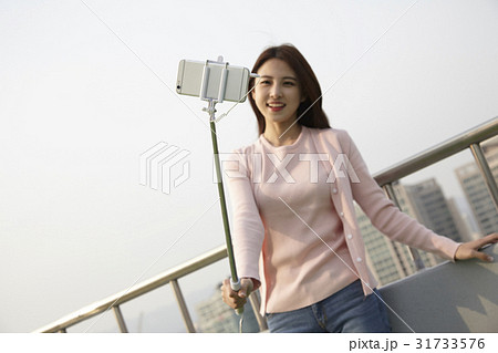 ハメ撮り棒 セルカ棒 自撮り棒 31733576