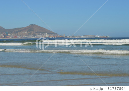 南アフリカ、ケープタウン、リゾート地の海岸とライオンの頭 31737894