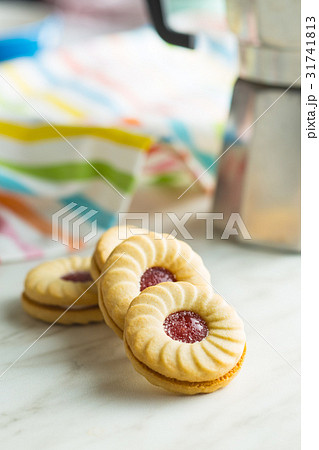 Sweet biscuits with jam. Sweet biscuits with jam. 31741813