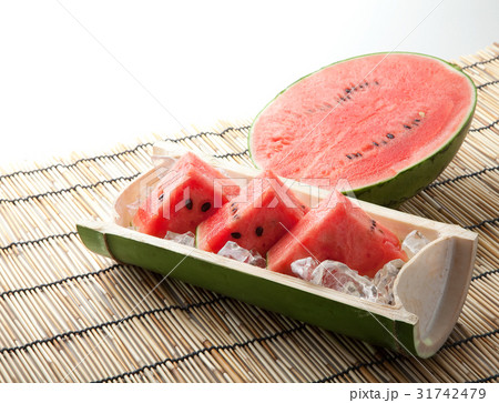 スイカ 31742479