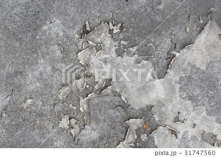 Cracked wall on concrete old wall texture Cracked wall on concrete old wall texture 31747560