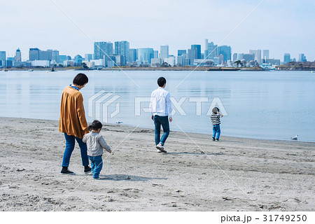 ファミリー 海辺 ファミリー 海辺 31749250