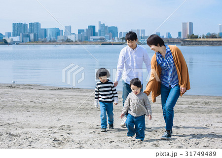 ファミリー 砂浜 ファミリー 砂浜 31749489