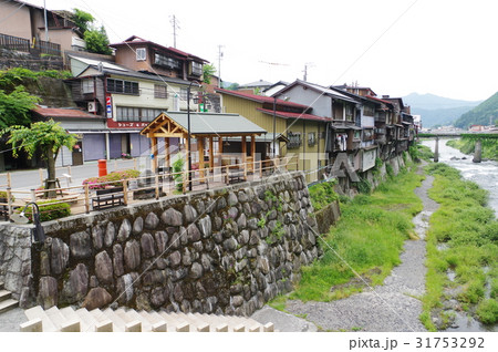 信州 木曽路の史跡 行人橋歩道橋より親水公園 木曽川を渡る御嶽街道の起点 戦国時代からあった橋 信州 木曽路の史跡 行人橋歩道橋より親水公園 木曽川を渡る御嶽街道の起点 戦国時代からあった橋 31753292