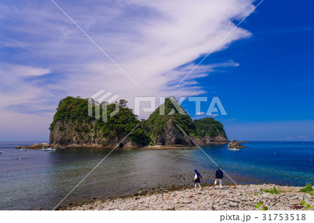 【静岡県西伊豆町】堂ヶ島・瀬浜海岸、三四郎島 31753518