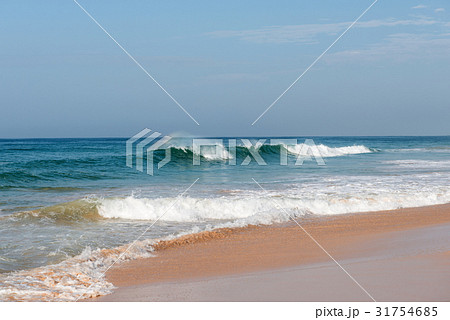 Coast of the Indian Ocean in Sri Lanka 31754685