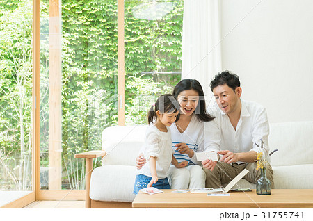 ファミリー アルバム作り ファミリー アルバム作り 31755741