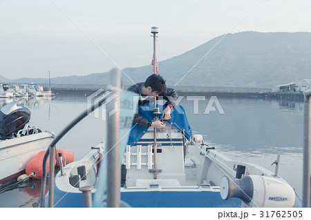 海釣り　出航 31762505