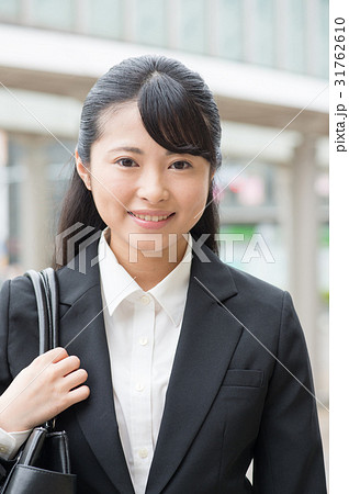 就活中の女性 リクルート 就活中の女性 リクルート 31762610
