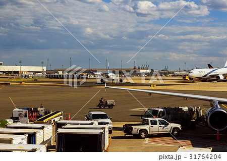 NEWARK, NJ - JUNE 07 31764204