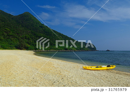 沖縄県島尻郡久米島町　久米島　アーラ浜 31765979