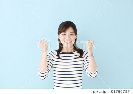女性・ブルーバック 31766737