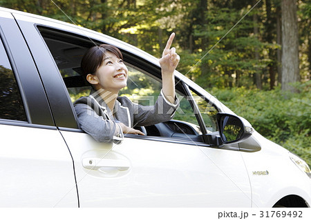 女性ドライバーイメージ 31769492