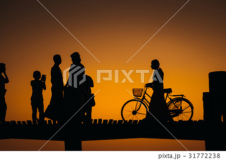 U Bein bridge. Mandalay. Myanmar. 31772238