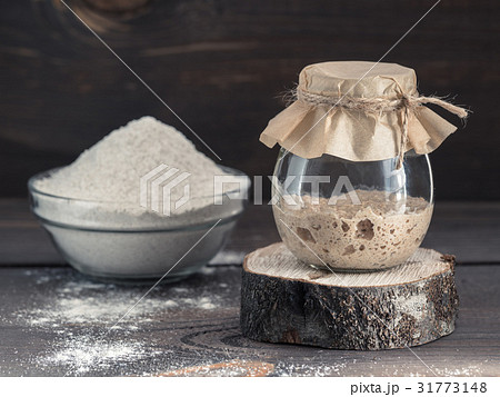 rye sourdough starter and rye flour 31773148
