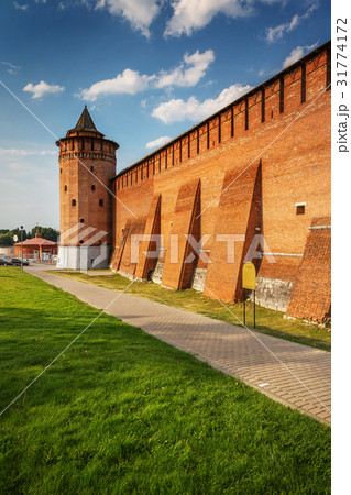 defensive wall and tower of the Kolomna Kremlin 31774172
