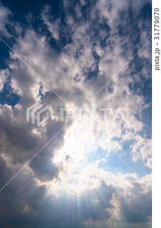 雨上がりの空の写真素材