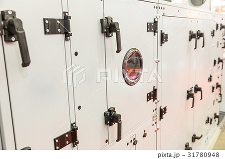 Metal shield, door with revision window Metal shield, door with revision window 31780948