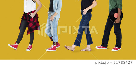 Diverse People Turn Side Set Studio Isolated Diverse People Turn Side Set Studio Isolated 31785427