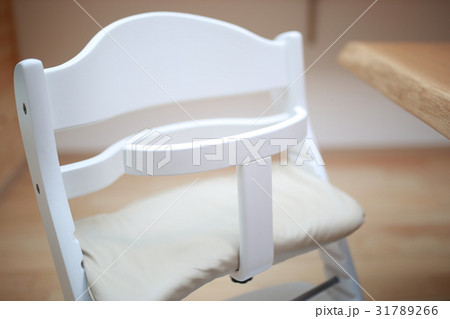 チャイルドチェアー 子供椅子 (ダイニング マイホーム マンション 一軒家 家具 子育て 育児) チャイルドチェアー 子供椅子 (ダイニング マイホーム マンション 一軒家 家具 子育て 育児) 31789266