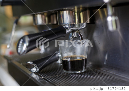 coffee making process from coffee machine coffee making process from coffee machine 31794182