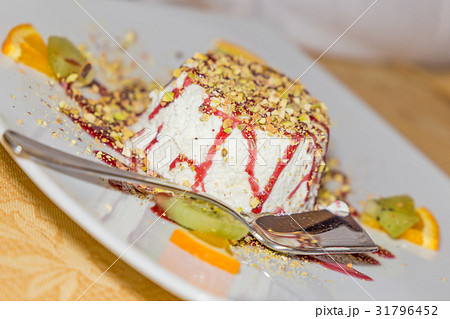 A dish of dessert bavarian cream A dish of dessert bavarian cream 31796452