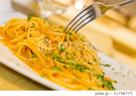 Pasta with sea urchins Pasta with sea urchins 31796775