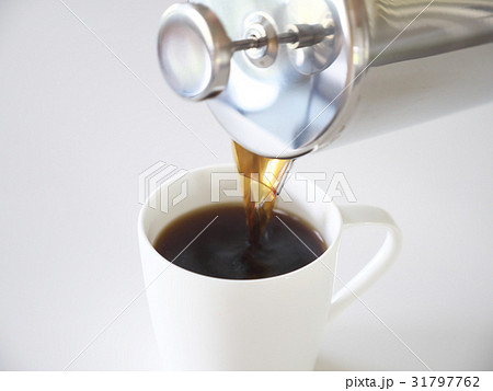コーヒーとポット コーヒーとポット 31797762